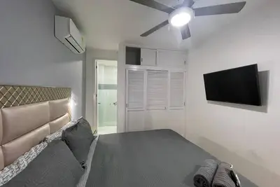 Image de Guest friendly 2 bedroom apartment in best location near the beach