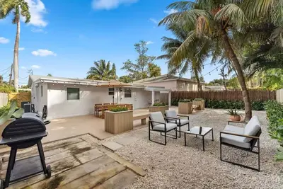 Image de Spacious Miami Retreat with Private Backyard — Ideal for Families & Groups