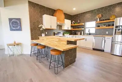 Image de North Texas Hill Country Retreat, Stylish & Spacious 4br Home