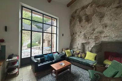 Image de Maison de village dans provencal avec piscine