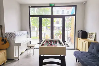 Image de Spacious Family Lodge near the beach / 6 bedrooms, full kitchen, sleep 18