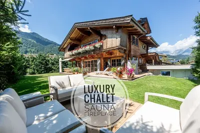 Image de Harmony Deluxe Chalet, Sauna & Fireplace by Belle-Stay