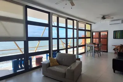 Image de Aimee's Beach Escape