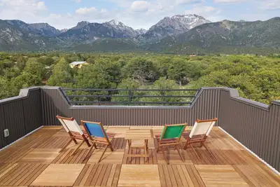 Image de Private Rooftop with 360° Views-Bodhi Casa-Tranquil Retreat Close to Everything