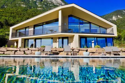 Image de Purity in glass - Papstlhof - Kaltern am See