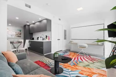 Image de Downtown/Bayside FreeDrinks! Pool/Jacuzzi/Gym/Bar PetsOK full-Kitchen on-prem Wd