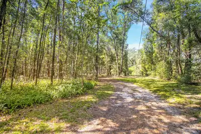 Image de Nature Lover’s Studio • Comfort & Convenience