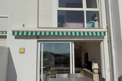 Image de Maison + garage, 3 chambres, 5 lits, terrasse plein sud avec splendide vue mer