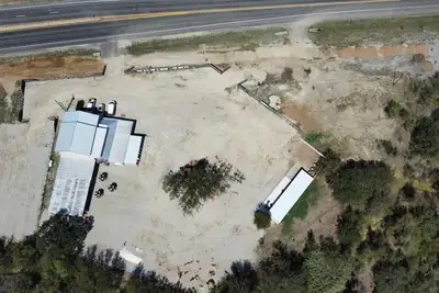 Image de Rv - All Hookups - Heart of Graham\n\nThis is only for Rv spots for rent