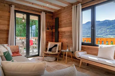 Image de Chalet Mushy - Séjour pour huit avec terrasse et jardin - Ovo Network