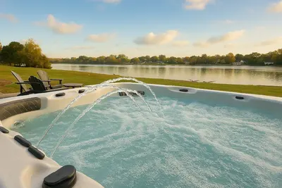 Image de Lakefront Haven on Tims Ford – Hot Tub, Firepit, Screened Porch & Kayak