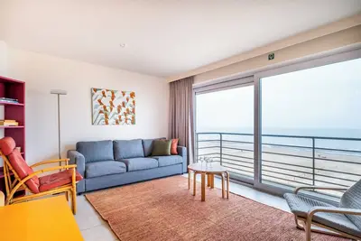 Image de Appartement confortable avec vue sur mer