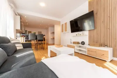 Image de Amplio Bajo Deluxe | Ideal 8 huéspedes