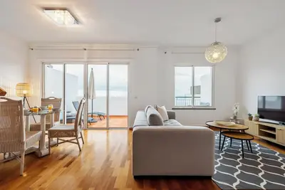 Image de Modern Suburban Haven