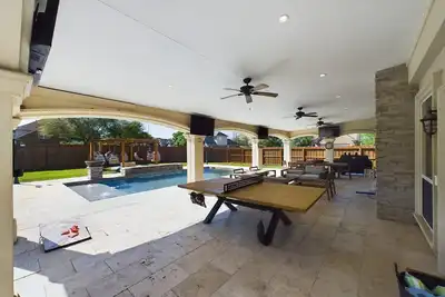 Image de Saddle & Spurs Bnb- 25 minutes to downtown + pool