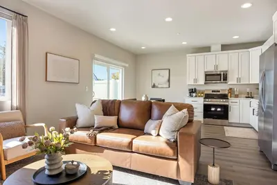 Image de New Ivy Streat Retreat in Ephrata, Sleeps 10, Ev Charger + Foosball + Air Hockey