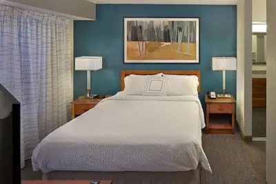 Image de Comfort and Convenience! 4 Cozy Units w/ Free Breakfast and Parking!