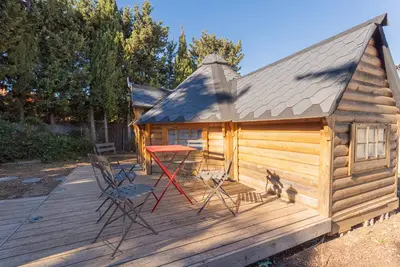 Image de Chalet « Kota Crème Catalane » avec vue sur la montagne, Wi-Fi et climatisation