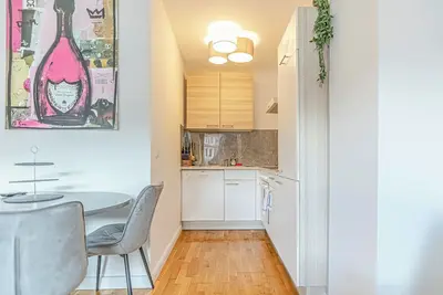 Image de Cozy 1br + Living Room | Sleeps 4 | Near Reumannplatz