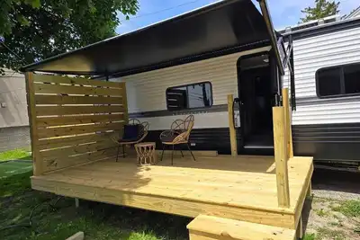 Image de °Glampsy! @Mlc, pool mini golf spa