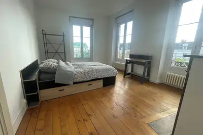 Image de Appartement avec cour 2 chambres 6 personnes plein centre