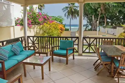 Image de Bella Dia Lower | Three Bedroom Apartment on the Beach