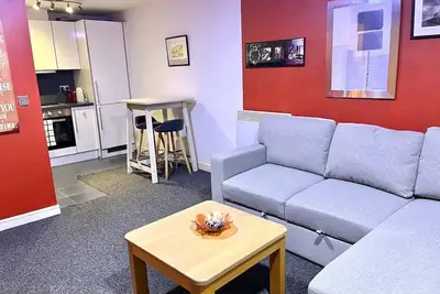 Image de Sterling Luxury Apartment – Balcony • Sleeps 4 •