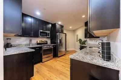 Image de New -Entire Place-Laundry In Unit -Family Friendly