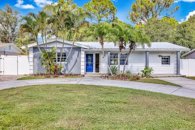 Image de Dog-friendly Oasis with Private Pool, WiFi & Washer-Dryer - 5 Min to Beach