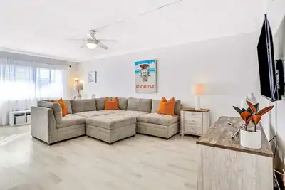 Image de Relaxing condo with balcony Wd central Ac and kitchen snowbird friendly