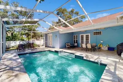 Image de Single Story Home w/Private Pool, Fenced BackYard, Gas Grill, Fireplace, and A/C