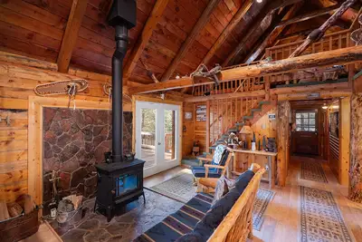 Image de The Pine Nut Sanctuary - Serene Mountain Stay