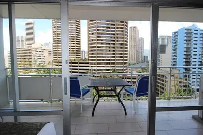 Image de Waikiki - Resort amenities for condo prices, just steps from the beach!