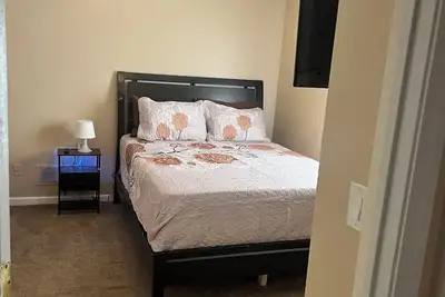 Image de Home Away From Home 3 bedroom Peaceful home centrally located.