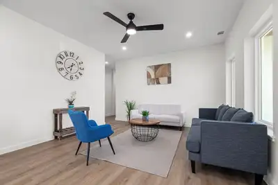 Image de Modern Retreat in the Pine Forest of Bastrop