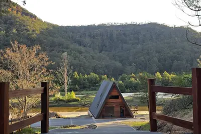 Image de Ashwood AFrame - Luxe Riverfront Secluded Escape in the Hawkesbury 2hr from Syd