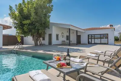 Image de El Cortijo del Abuelo Pepe Alhendín by Ruralidays