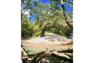 Image de Little River Spring Cave divers poolside Hideaway