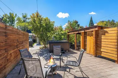 Image de Midtown Garden Suite Hideaway