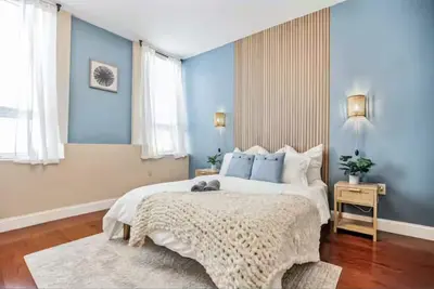 Image de 3-bedroom condo in Center City Philadelphia - Walk to Convention Center