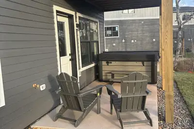 Image de RiverWest Northern Retreat - 25% off Ski Tickets -Hot Tub - Sauna - Dogs Allowed