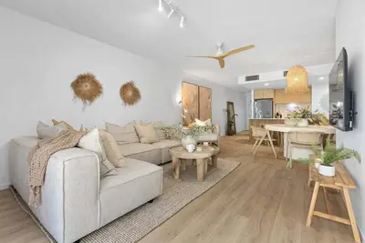 Image de Drift North - 11 by Holiday Management Co.