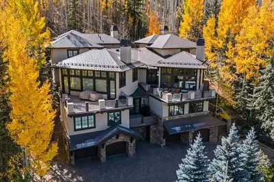 Image de West Vail Retreat | Steps to Ski + Private Hot Tub
