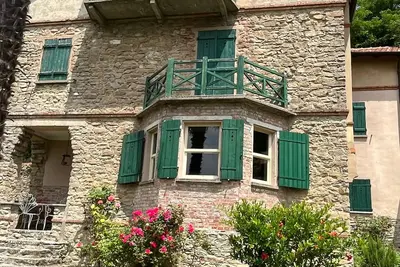 Image de Villa with garden and pool. Unmissable view of the Langhe 200m from the village.