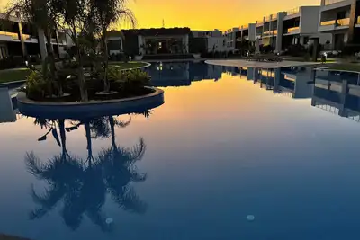 Image de New apartment in a great complex.