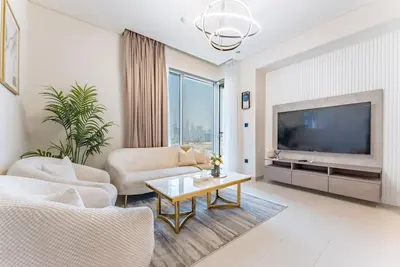Image de Near Sobha Hartland Amenities, Minutes from Ras Al Khor Wildlife Sanctuary and Downtown Dubai