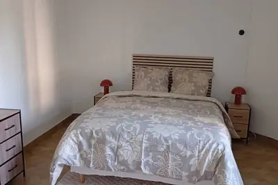 Image de Maison de ville au calme proche des commerces.