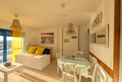 Image de 25 - Livingtarifa The Island