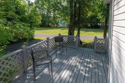 Stylish 1 bedroom ap in downtown