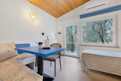 Image de Appartement 'Bungalow Pit Stop' avec vue sur le lac, Wi-Fi et climatisation